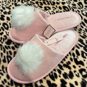 NWT Victoria Secret slippers